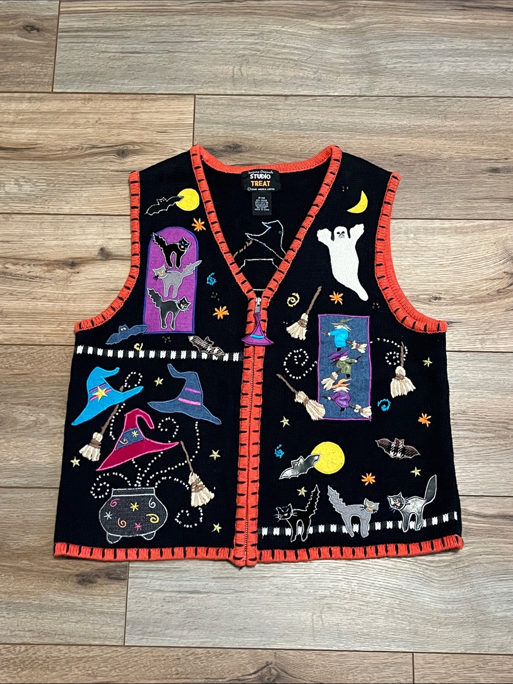 Vintage Studio Treat Halloween Sweater Vest Full Zip Black Witch Cats Medium